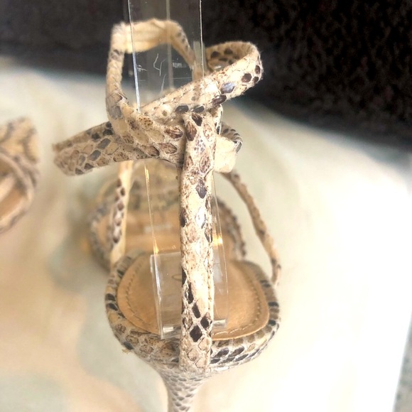 Olivia Animal Print Strappy Tie up Sandals -  Pristine Sz 8 - Picture 5 of 15